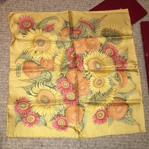 Salvatore Ferragamo silk scarf (brand new) daisy’s